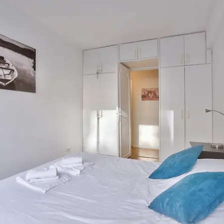 Dantzig : 6 People - Porte De Versailles By Weekome *