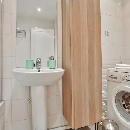 Dantzig : 6 People - Porte De Versailles By Weekome *